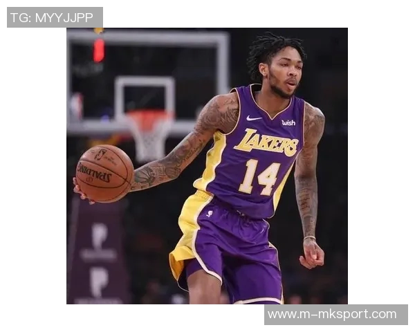 奎因豪取三双表现惊艳哈珀关键时刻助球队逆转胜利