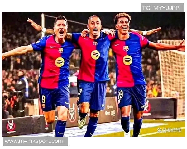 罗马诺透露莱万冬窗留队愿意与巴萨续约的最新消息