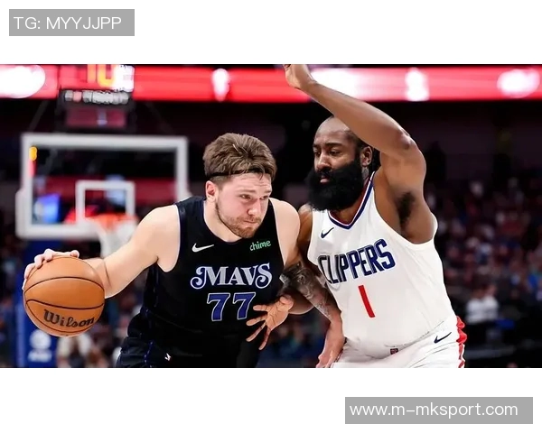 快船四连胜展现三分火力卡登与队友携手北伐勇夺胜利